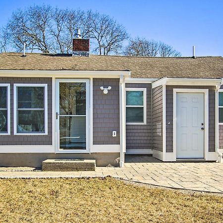 Updated Buzzards Bay Beach Cottage Walk To Shore! Борн Екстериор снимка